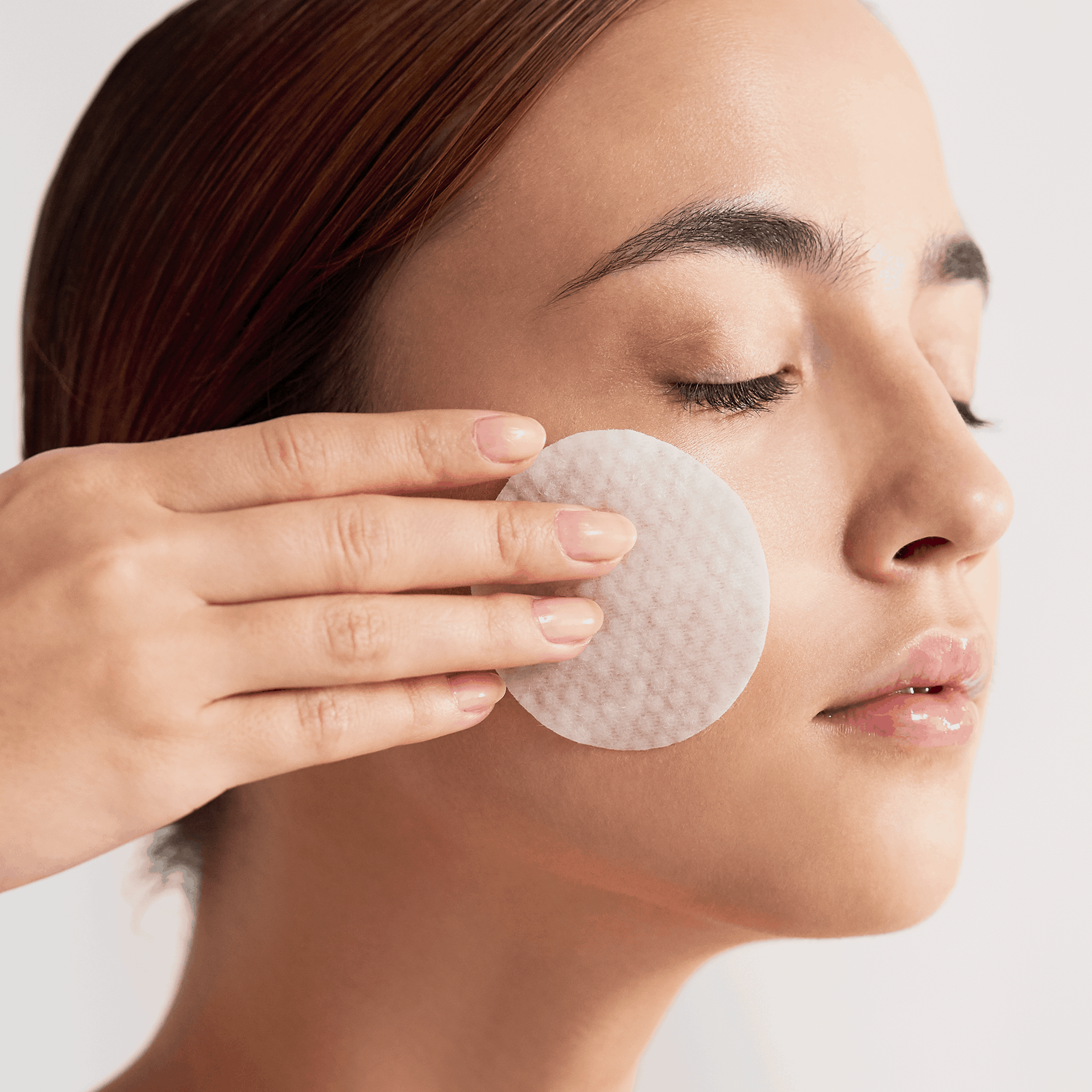 07-MODEL-SUBLIME-SKIN-PEEL-PADS