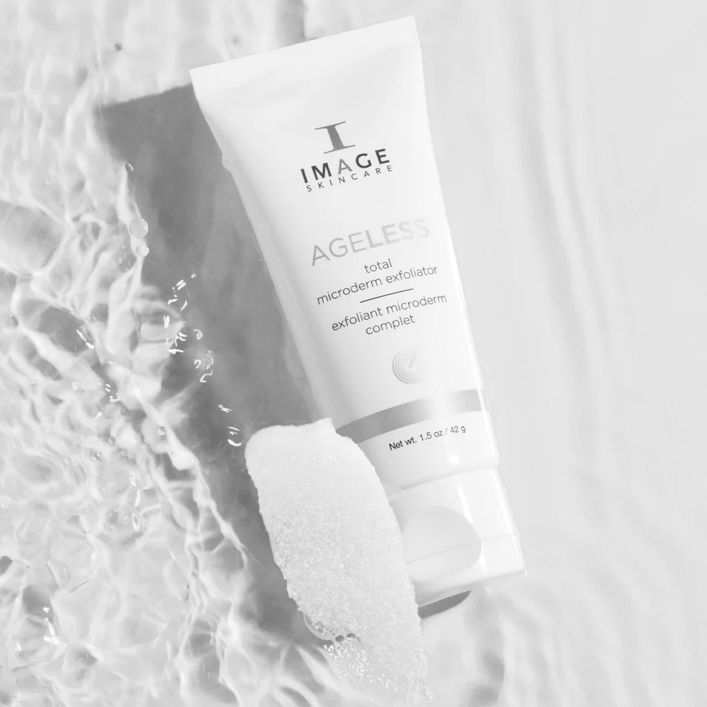 AGELESS-TOTAL-MICRODERM-EXFOLIATOR-PDP-R05_1024x.jpg
