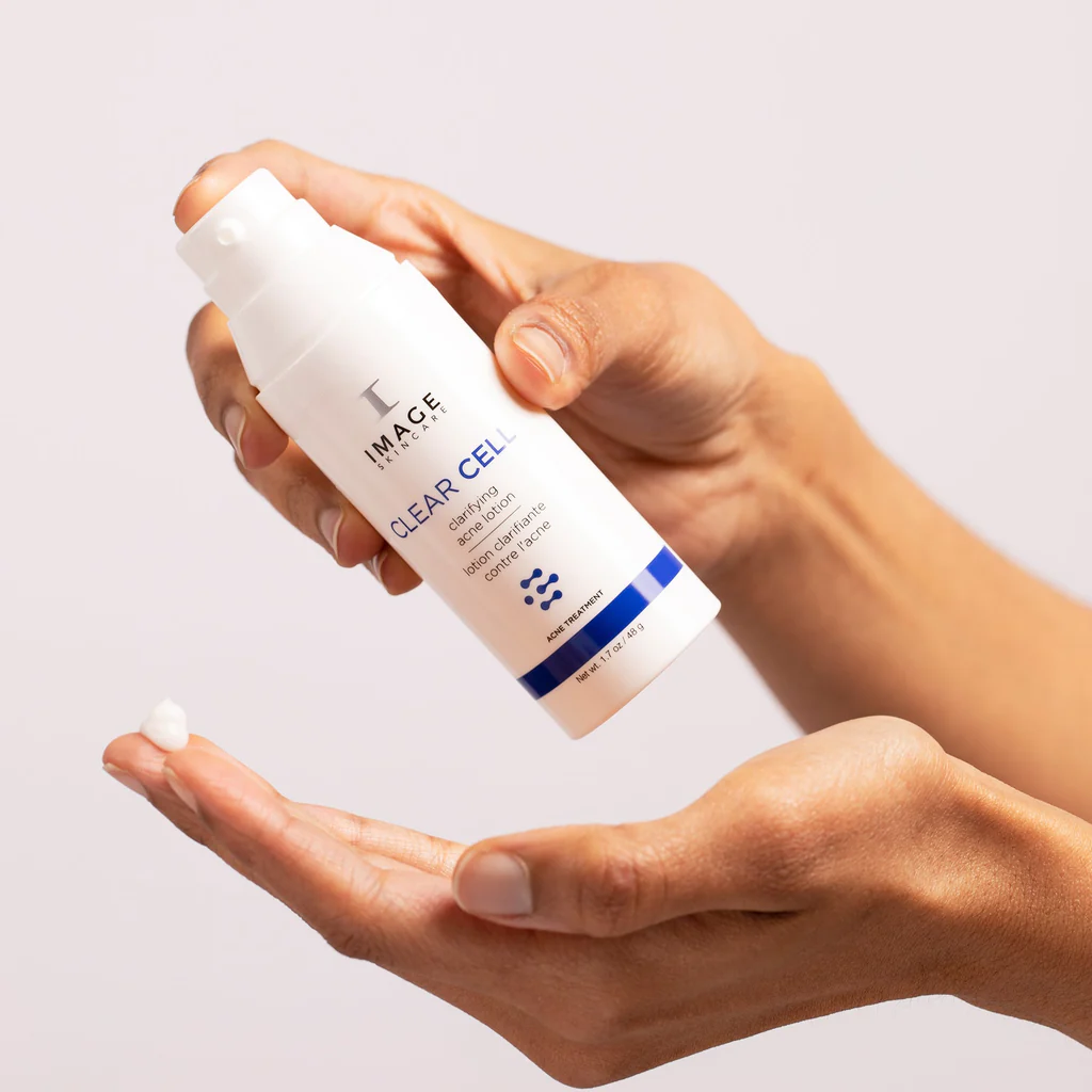 CLEAR-CELL-CLARIFYING-ACNE-LOTION-PDP-R04a_1024x.jpg
