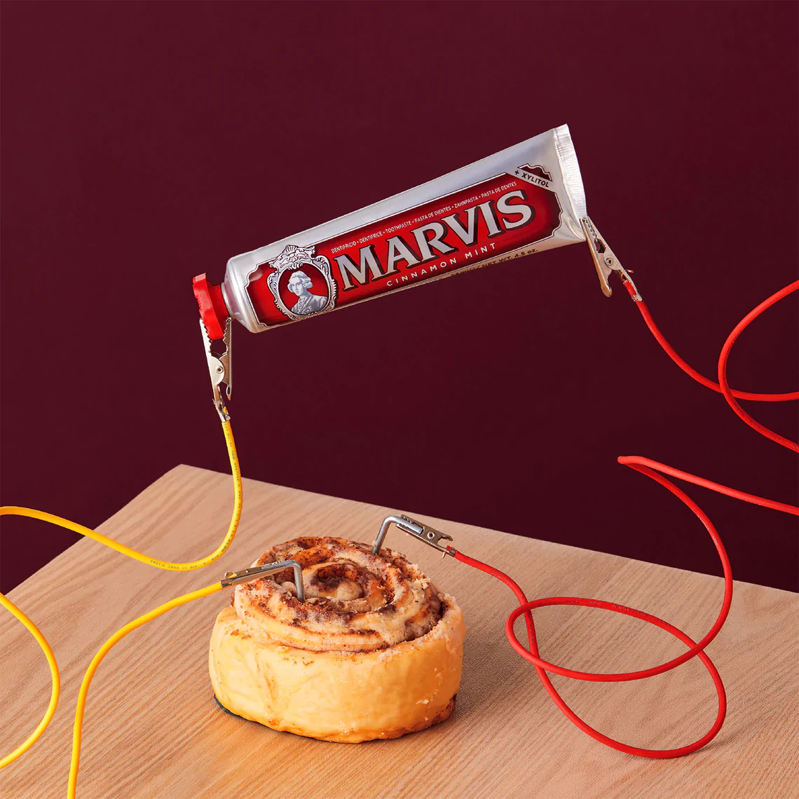 Marvis-CinnamonToothpaste3-1300px_1140x