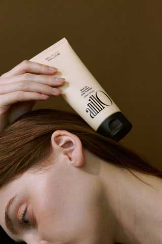 anillo-black-tea-nourishing-scalp-treatment-zhyvylna-zmitsniuiucha-maska-dlia-volossia-150-ml-76500042452835