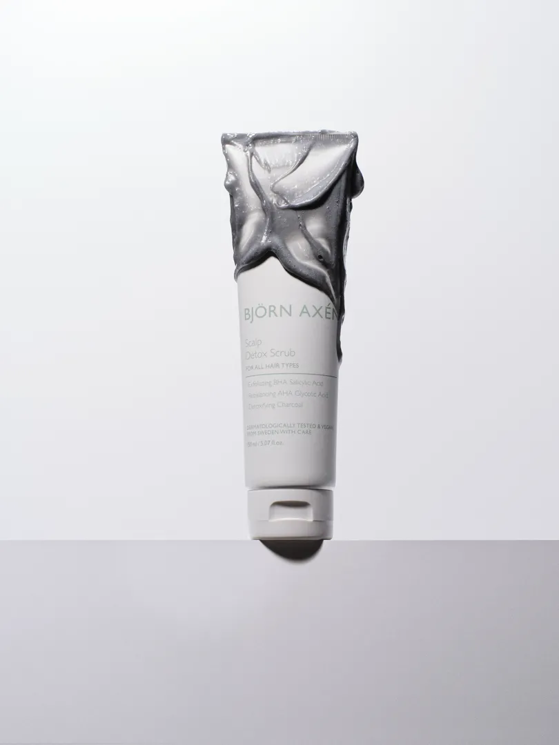 bjornaxen_scalp_detoxscrub_image_product_withformula.jpeg