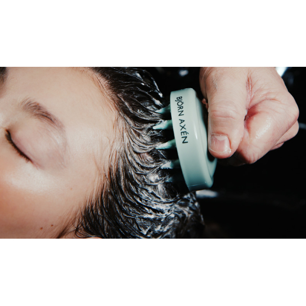 scalp_brush1-600x600