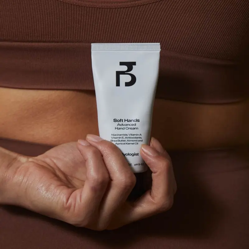 bodyologist-soft-hands-hand-cream-pozhivnij-krem-dlya-ruk-5-800x800